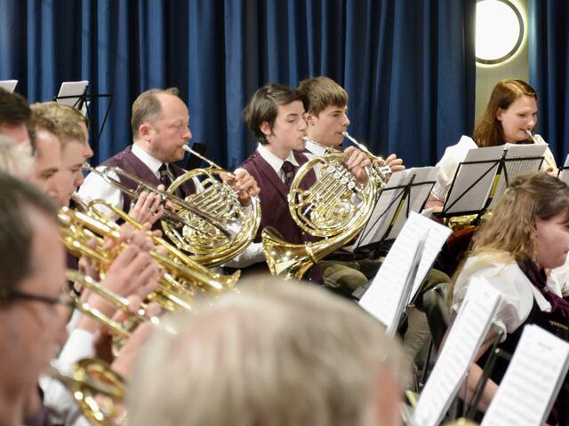 Neben vielen musikalischen Highlights gab es beim heurigen Frühjahrskonzert der Ortsmuikkapelle Elixhausen auch erstmals Applaus für das Publikum. | Foto: Ortsmusikkapelle Elixhausen