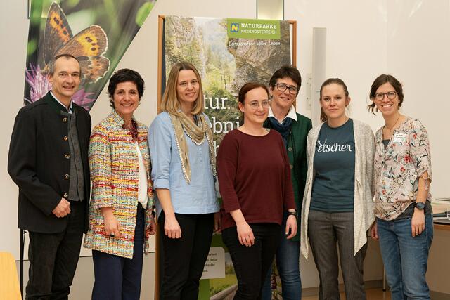 Vernetzungstreffen: Martin Hörmer (Direktor der Naturpark-Schulen Gaming und Puchenstuben), Jasmine Bachmann (Geschäftsführerin Naturparke Niederösterreich), Katharina Berger (Pädagogin der Naturpark-Schule Annaberg), Helene Starlinger (Pädagogin der Naturpark-Schule Puchenstuben), Maria Molnar (Direktorin der Naturpark-Schulen Annaberg und Mitterbach), Katja Weirer und Sarah Ehmann (Mitarbeiterinnen des Naturparks Ötscher-Tormäuer)
 | Foto: Doris Müller