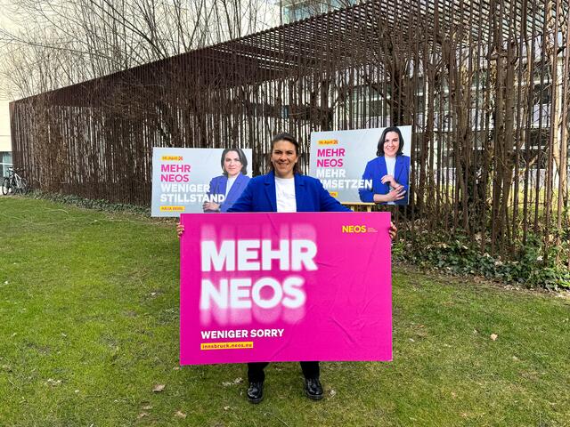 NEOS haben bewusst die Anzahl der Plakate reduziert und auf Hohlkammerplakate verzichtet.
 | Foto: NEOS