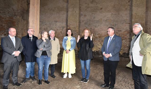 Landesrätin Christiane Teschl-Hofmeister findet das Projekt "cool". | Foto: Herbert Schleich