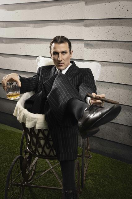 Martin Achrainer schlüpft in die Hauptrolle und steht ab nächster Woche als Benjamin Button auf der Bühne. | Foto: Robert Josipovic