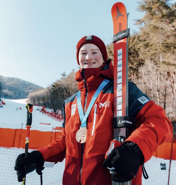 Florian Neumayer reiste mit Übergepäck von den Olympischen Jugendwinterspielen ab: Nach der Bronzemedaille im Riesentorlauf gewann er im Teambewerb Gold. | Foto: ÖOC/GEPA