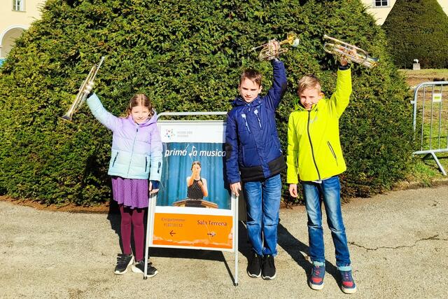 LMS Gmunden: Julia Gneiß aus Lenzing mit Hannes Wolfsgruber und  Andreas Moser.  | Foto: Ahammer