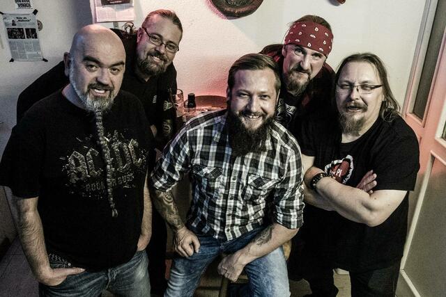 Die Villacher Rockband "SuperGlueArt" veranstaltet das Mundart-Rockfest bereits zum fünften Mal. | Foto: Privat