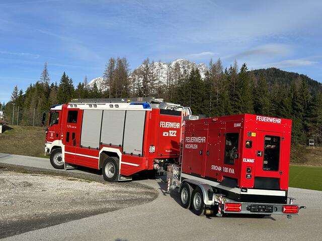 Mobiles Notstromaggregat, betreut von der Feuerwehr. | Foto: Gemeinde