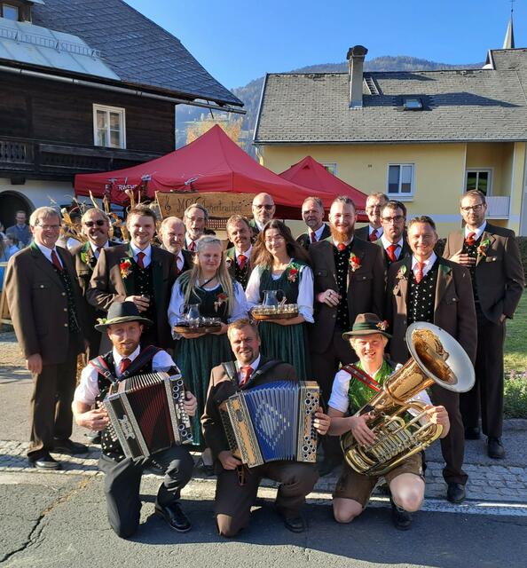 Seit 1971 gibt es den Männergesangsverein aus Arriach nun schon. Obmann Arnulf Natmessnig freut sich über einige neue Jungsänger. | Foto: MGV Innerteuchen