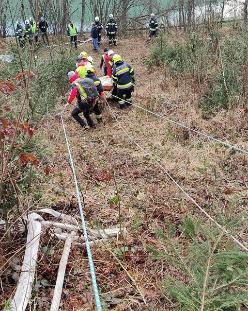 Die Bergrettung im Einsatz. | Foto: Bergrettung Villach