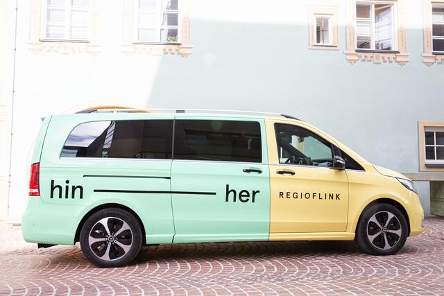 Seit Anfang September 2023 fährt das Regioflink zwischen den sieben Gemeinden im Reuttener Talkessel. | Foto: VVT