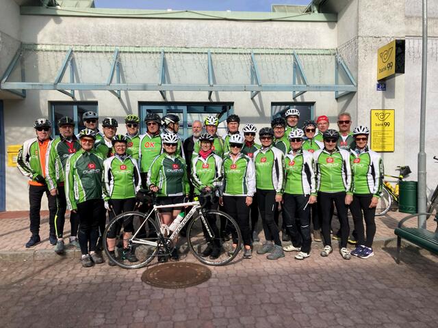 Josef Königsberger sen., Franz Bechtel, Renate Mayringer, Siegfried Gundacker, Heribert Schmidl, Elfriede und Franz Herzog, Franz Hierner, Anna Holland, Franz Bachl, Peter Huber, Elfriede Bachl, Walter Kraus, Franz Siedl, Anneliese Holzinger-Kern, Hermine Schönhofer, Erika und Richard Weiländer, Stefan Enzenhofer, Maria Sieder, Christine Moser, Karl Picker, Franz Sieder, Herbert Planer, Annemarie Reiter | Foto: URC Karl Picker