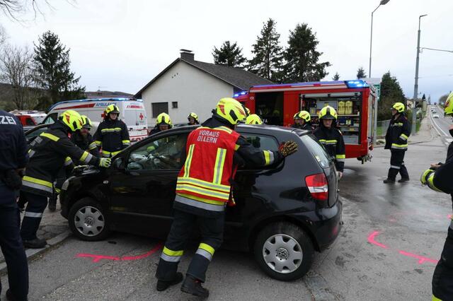 Zwei PKWs kollidierten bei Ried am Riederberg. | Foto: Doku NÖ