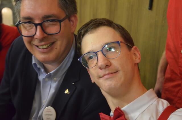 Christoph Staudacher und Künstler Sebastian Santner