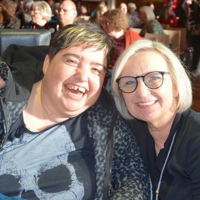 Jenny und Lissy Oberlojer, Steinfeld