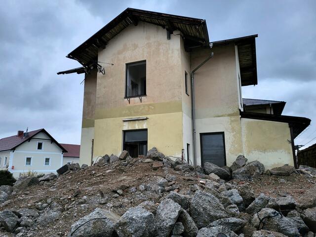 Bald wird nichts mehr an das einst stolze Gebäude erinnern. | Foto: Eckhart Herbe