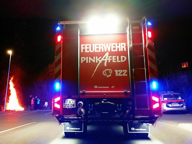 Der Feuerschein war ein Osterfeuer (Brauchtumsfeuer) des SOS- Kinderdorf welches am Siebach abgebrannt wurde. | Foto: FF Pinkafeld