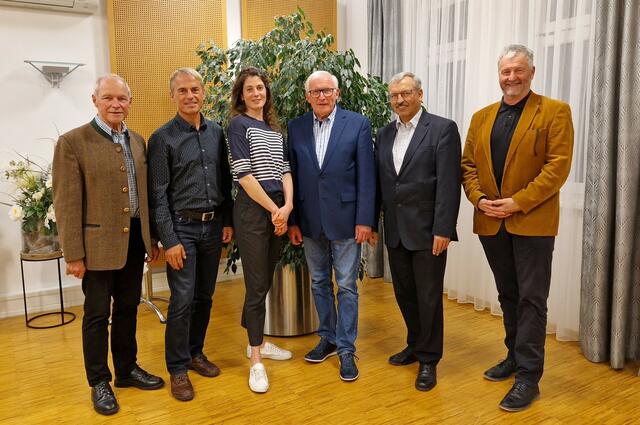 AtterWiki-Vorstand mit Rechnungsprüfer | Foto: Verein AtterWiki