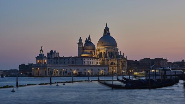Die Reise nach Venedig dauert sogar ganze zwei Stunden länger. | Foto: Pixabay