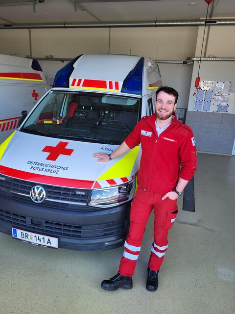 Constantin Allerstorfer ist seit 2019 Rettungssanitäter in Braunau. | Foto: OÖRK/ Lauschmann