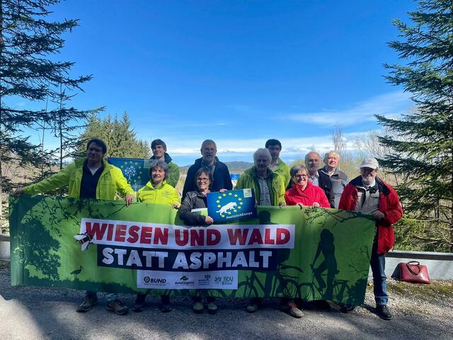 Die Interessengemeinschaft (IG) Verkehrswende Bayern-Tirol-Südtirol und der BUND Naturschutz fordern gemeinsam eine attraktive Bahnverbindung von Füssen bis zum Reschenpass. | Foto: Franziska Wild