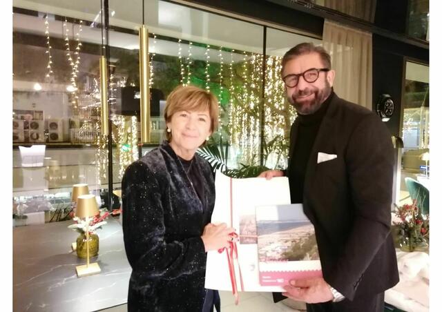 Daniela Angelini mit Mauro Maloberti. | Foto: Mauro Maloberti