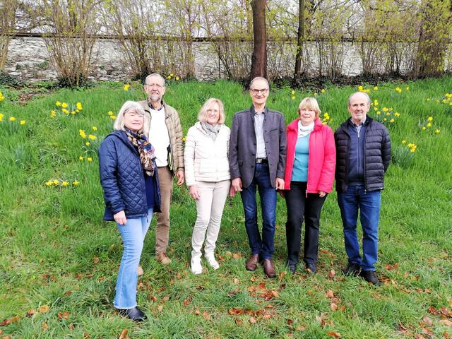 Die Mitglieder des Obst-und Gartenbauvereins teilen ihre Liebe zum Garten und der Natur.   | Foto: Privat
