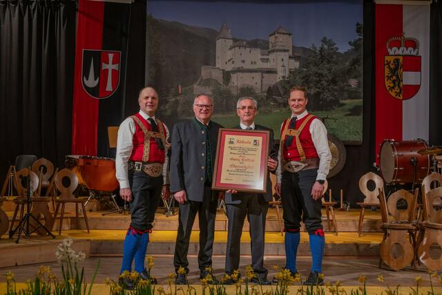 Nach 54-Jahren verdienstvoller Mitgliedschaft erhielt Georg Trattner die Ehrenmitgliedschaft. | Foto: Lukas Korbuly