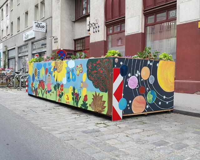 So könnte das Parklet auch in der Bürgergasse aussehen. | Foto: Agenda Favoriten