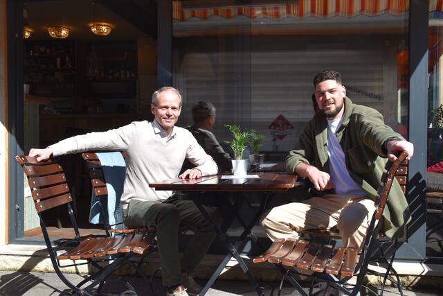 Lazar Orasanin (r.) und Michael Ramssl freuen sich, am Meidlinger Markt gelandet zu sein. | Foto: Pufler