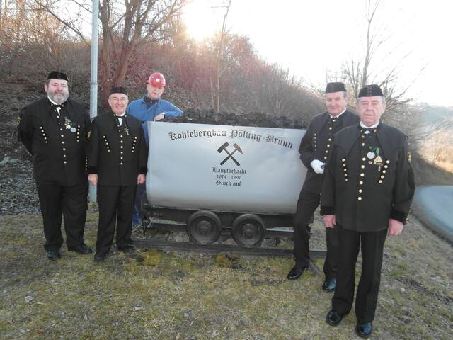 Aufstellung beim Hunt bei der Hauptschacht-Halde v.l.: Günther Krainer, Berthold Dornhofer, Karl-Heinz Sommer, Franz Haindl und Walter Graz. | Foto: Susanne Veronik/Archiv