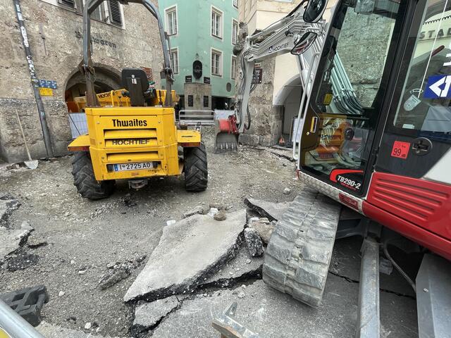 Bauarbeiten an der Ecke Stiftgasse, Domgasse, Herzog-Friedrich-Straße | Foto: BezirksBlätter