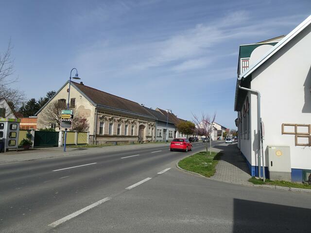 Durchfahrtsstraße Hauptsstraße Rudersdorf.