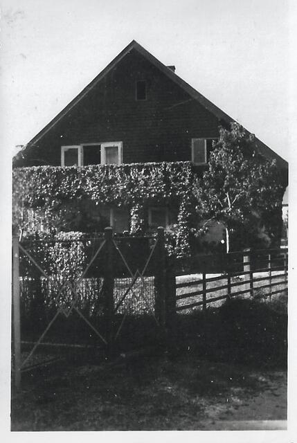 Der Naarner Volksschuldirektor Dagobert Hofstätter, wohnte in der Brucknerstraße Nr. 222, heute Naarner Straße Nr. 29. Er war Gründungsmitglied und viele Jahre Vorstandsmitglied des Heimatvereins Perg, davon einige Jahre auch Kustos und Obmann-Stellvertreter. | Foto: Walter Wögerbauer