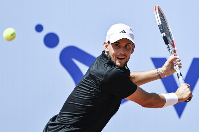 Rückschlag nach Auftaktsieg für Dominic Thiem in Estoril. | Foto: PETER SCHNEIDER / Keystone /picturedesk.com