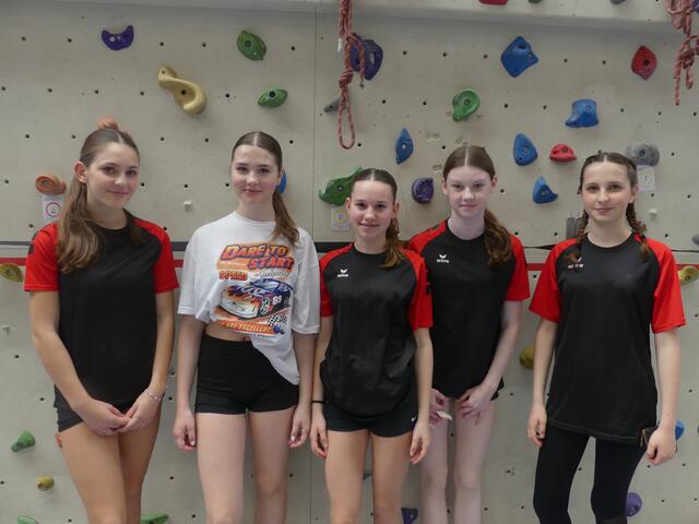 Florentina Brunnmayr, Anja Riedel, Lara Brunner, Luise Stöger und Emily Schwarz.