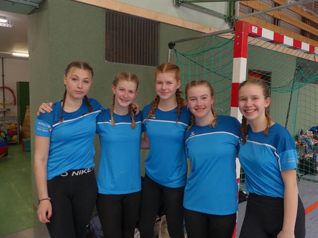 Anouk Consolati, Anika Havlicek, Lisa Vasicek, Louise Schober und Elena Brandstätter