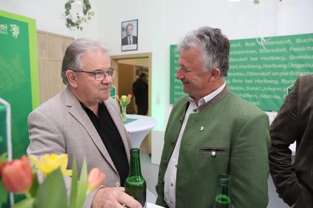 Die Osterjause wurde auch zum Netzwerken genutzt. | Foto: Alfred Mayer