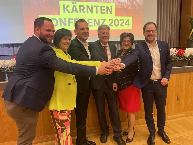 Die Top-Fünf der Landesliste stimmten sich mit Landeshauptmann Peter Kaiser auf den Wahlkampf ein (v.l.): Mario Pichler, Petra Oberrauner, Philip Kucher, Daniela Lerchbaumer und Clemens Mitteregger | Foto: MeinBezirk.at