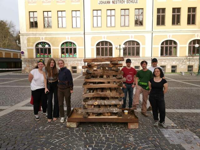 Die Pfadfinder aus Bad Ischl bei der Vorbereitung des Osterfreuers. | Foto: Pfadfinder Bad Ischl