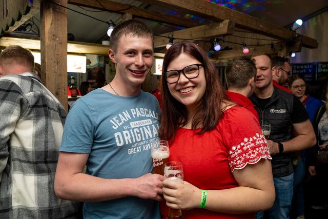 Lukas und Magdalena lernten sich auf der Party kennen | Foto: Florian Kronawitter/zema-medien.de