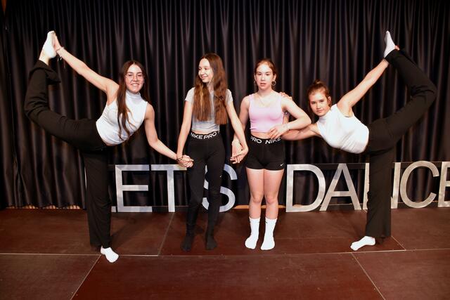 Let's Dance. Ein Musik-Theaterstück von Anja Hochstöger und Victoria Reisinger. Premiere, Freitag, 3. Mai, 19 Uhr, Haus der Musik, Pabneukirchen.  | Foto: Zinterhof