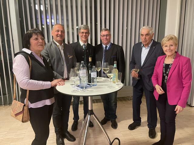 Helga und Andreas Sedlmayer, Oliver Hauer, Fritz Schechtner und das Ehepaar Lembacher. | Foto: Alexandra Goll