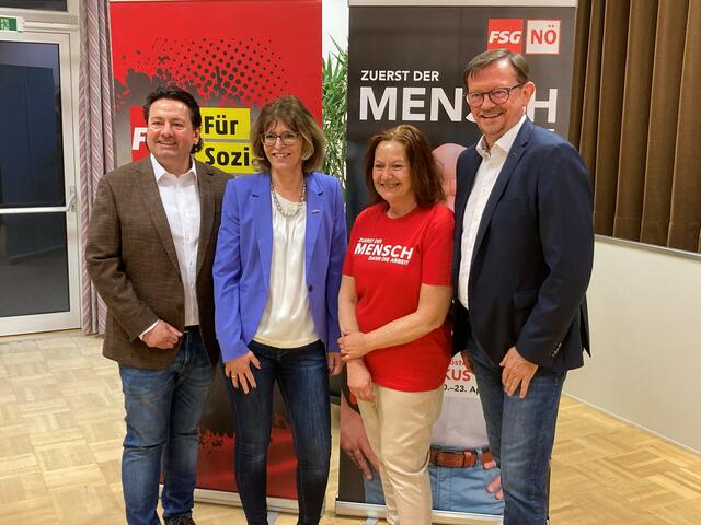 Andreas Hitz, Angela Fischer, Michaela Schön und Rudolf Silvan (v.l.) beim Empfang | Foto: FSG