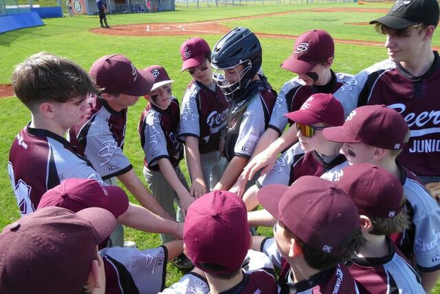 Bei sommerlichen Temperaturen auf einer der modernsten Baseballanlagen in Österreich fand am Samstag der Auftakt der "Woodauarter Series" statt. | Foto: Schremser Beers BC