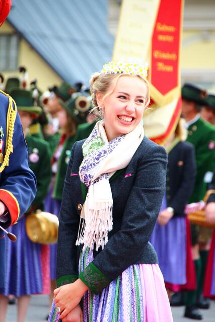 Auch bei Schlechtwetter: Prinzessin Katharina Thomanek strahlt Freude aus. | Foto: Maria Tiefenbacher-Schöndorfer