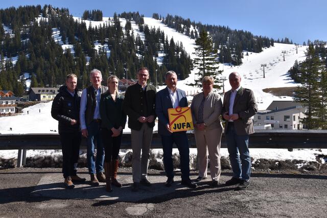Erfolgreicher Rückblick und Ausblick in die Zukunft: Am Hochkar freut man sich über den gelungenen Neustart vor zehn Jahren. | Foto: Roland Mayr