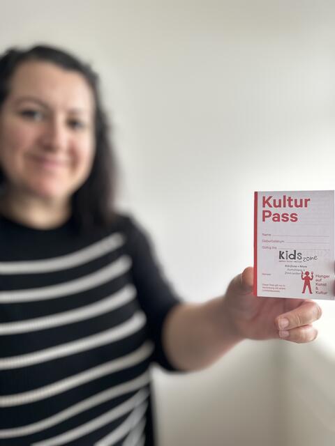 So sieht der Kulturpass aus. Seit wenigen Monaten ist er auch bei der Leobersdorfer Einrichtung Kids Zone erhältlich. | Foto: privat