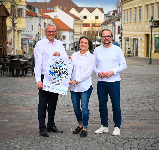 Bürgermeister Thomas Steiner,  Margit Sommer und Istvan Deli präsentieren das Programm von "Eisenstadt in Weiss". | Foto: Eisenstadt