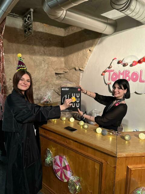 Schülerinnen im Candyland | Foto: Luka Steirer