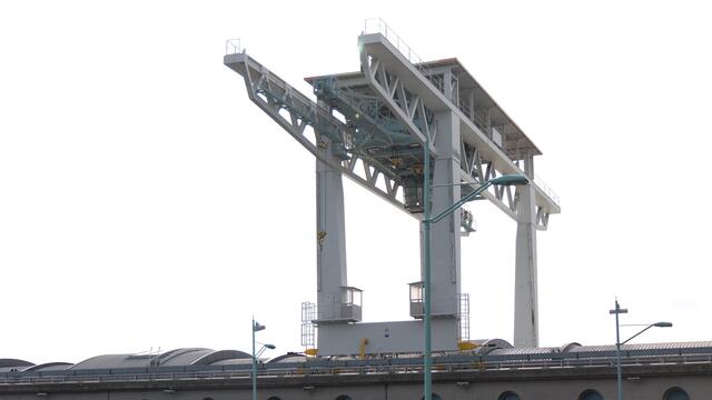 Das Kraftwerk Freudenau erzeugt seit 1998 Strom mittels Wasserkraft. | Foto: Andreas Pölzl/RMW