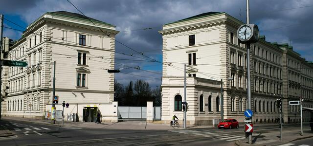 Die Festnahme des ehemaligen Verfassungsschützers Egisto Ott wegen Spionageverdachts zieht immer weitere Kreise. Am Dienstag nimmt sich auf Verlangen der Grünen der Nationale Sicherheitsrat der Causa an. | Foto:  Michael Gruber / EXPA / picturedesk.com