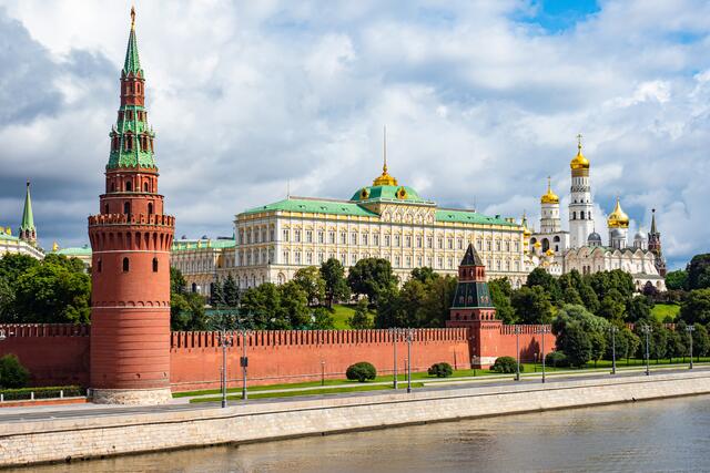 Gegen Ott wird wegen des Verdachts des Amtsmissbrauchs und der Spionagetätigkeit zum Nachteil Österreichs zugunsten Russlands ermittelt.  | Foto: shutterstock / FOTOGRIN